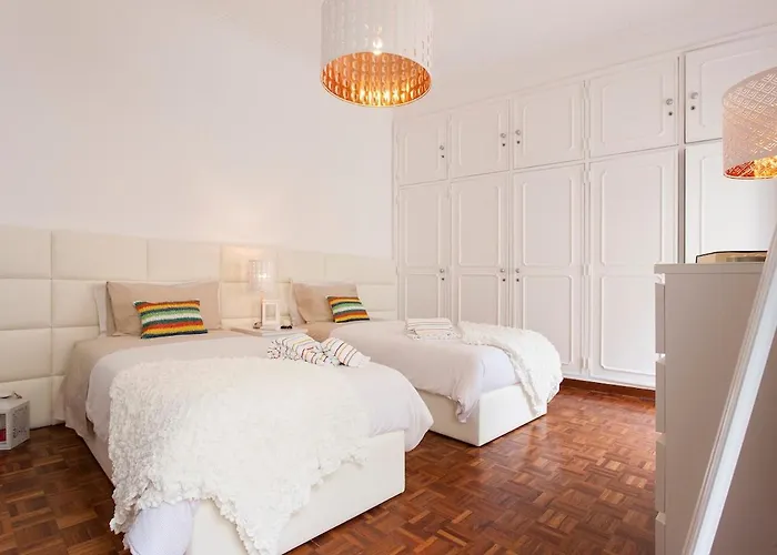 Ginjinha House - 4 - Bairro Alto - With Ac By Lisbeyond